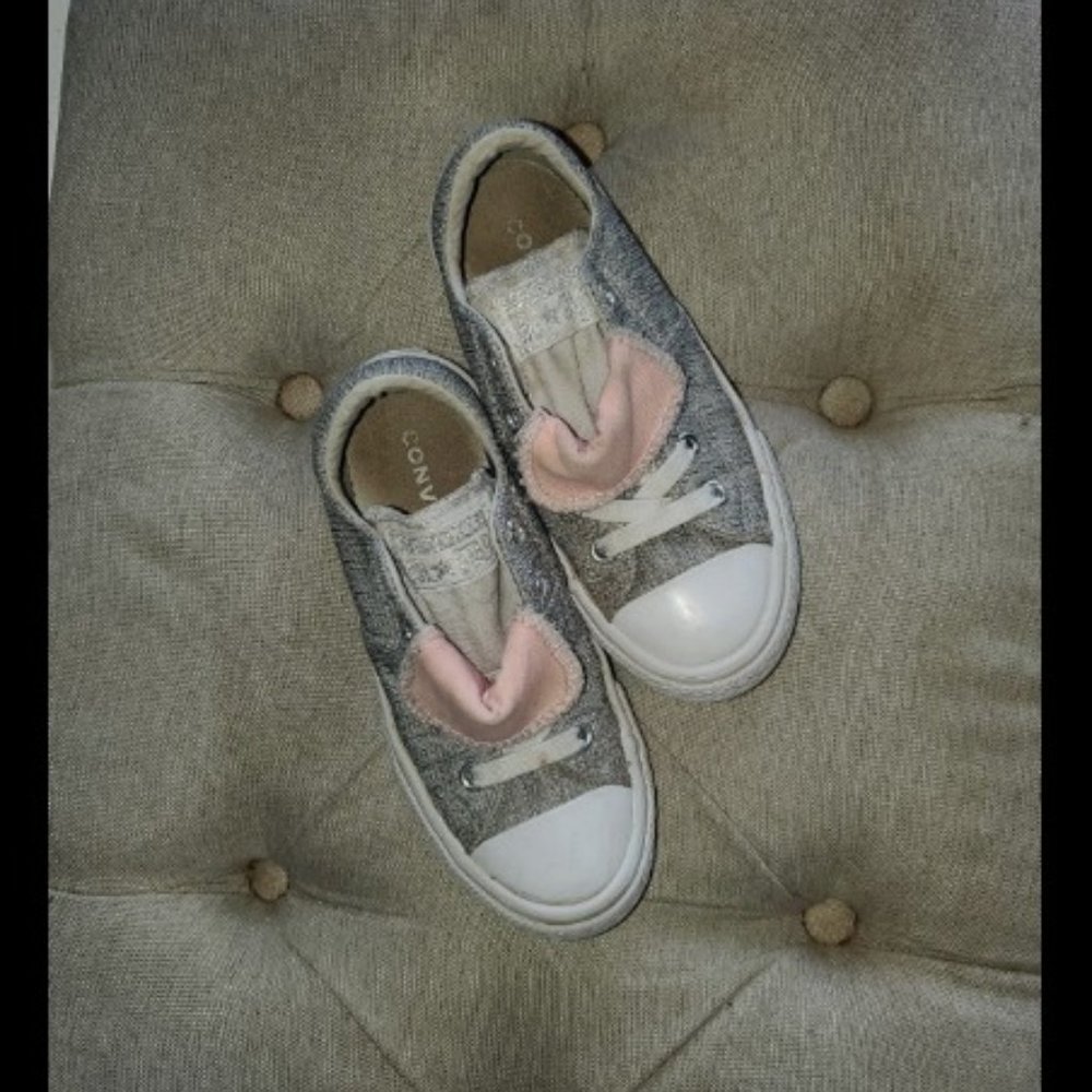 Girls Converse Size 12